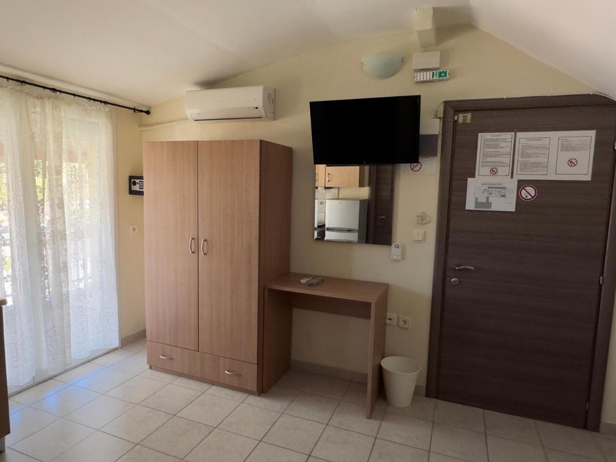 Anna Rooms Nea Vrasna Ngoại thất bức ảnh